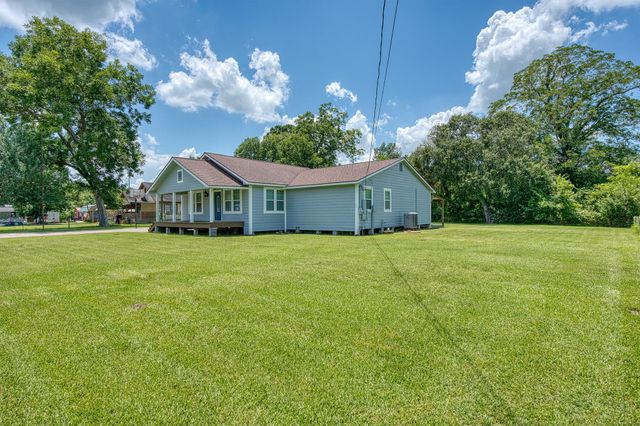 7804 Fm 834 E, Hull, TX 77564