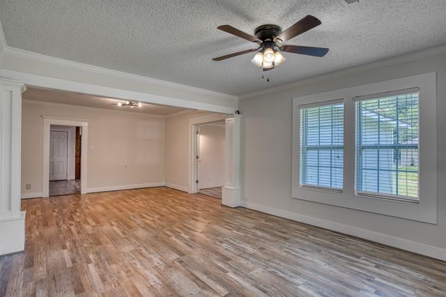 7804 Fm 834 E, Hull, TX 77564