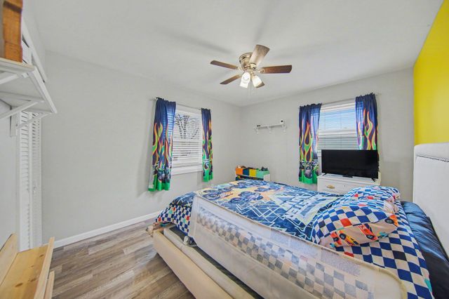 211 Pine Street, Tecumseh City, MI 49286