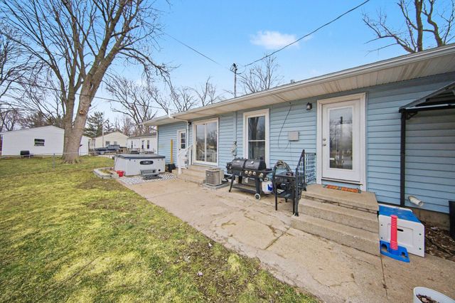 211 Pine Street, Tecumseh City, MI 49286