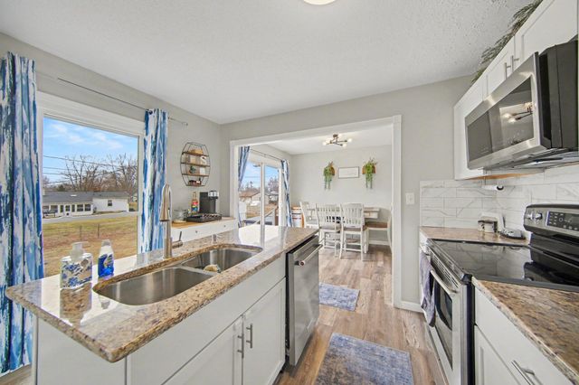 211 Pine Street, Tecumseh City, MI 49286