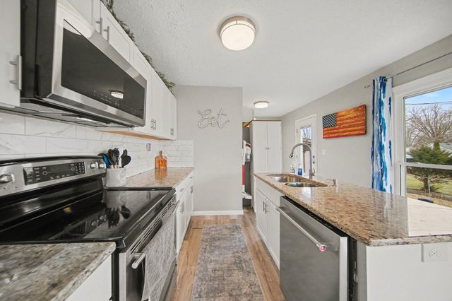 211 Pine Street, Tecumseh City, MI 49286