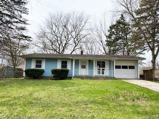 211 Pine Street, Tecumseh City, MI 49286