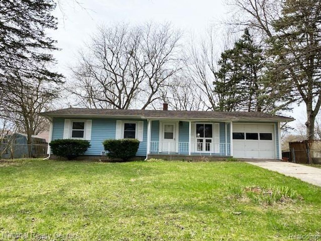 211 Pine Street, Tecumseh City, MI 49286