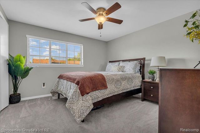 26216 Summerdale Drive, Southfield, MI 48033