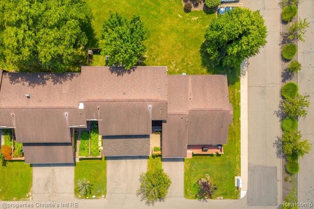 26216 Summerdale Drive, Southfield, MI 48033