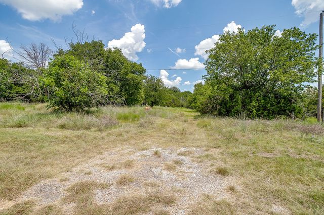 10370 Fm 215, Valley Mills, TX 76689