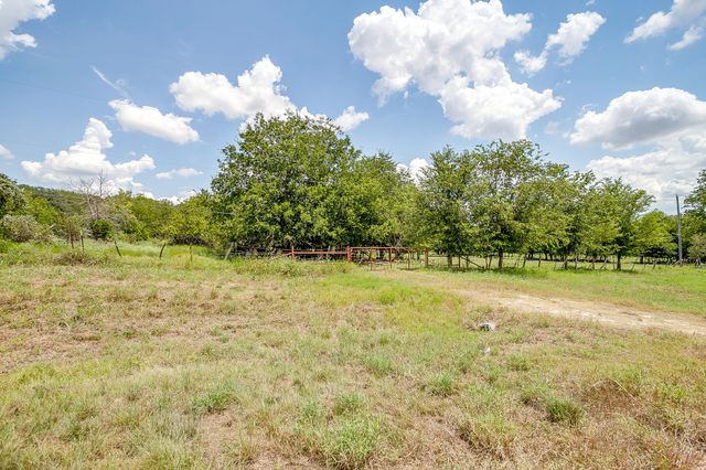 10370 Fm 215, Valley Mills, TX 76689