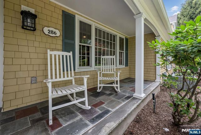 286 Gregory Road, Franklin Lakes, NJ 07417