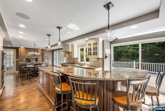 286 Gregory Road, Franklin Lakes, NJ 07417