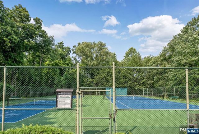 286 Gregory Road, Franklin Lakes, NJ 07417