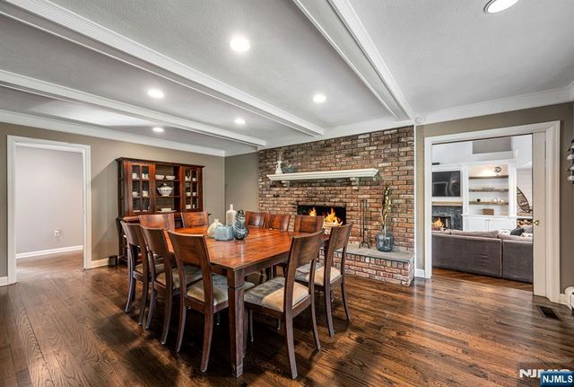 286 Gregory Road, Franklin Lakes, NJ 07417