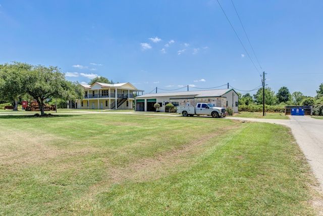 37557 Meadowview Drive, Hempstead, TX 77445