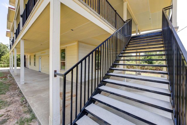 37557 Meadowview Drive, Hempstead, TX 77445