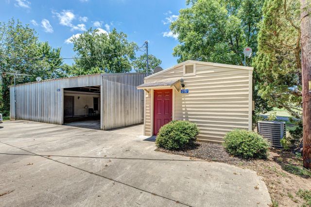 37557 Meadowview Drive, Hempstead, TX 77445