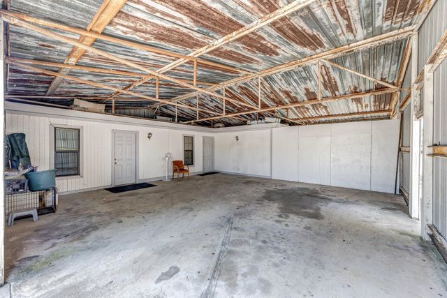 37557 Meadowview Drive, Hempstead, TX 77445