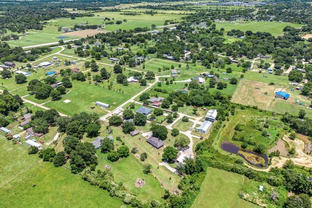 37557 Meadowview Drive, Hempstead, TX 77445
