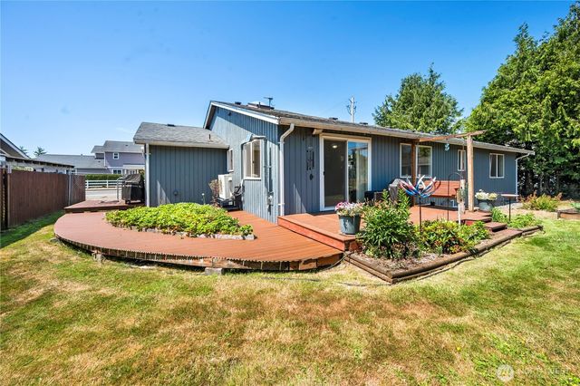 412 Eighth Street, Blaine, WA 98230