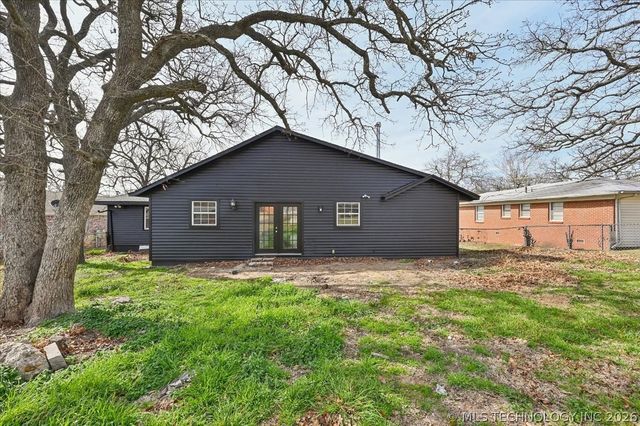 1115 S Mission Street, Sapulpa, OK 74066