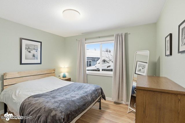 460 Capricorn Circle, Anchorage, AK 99508