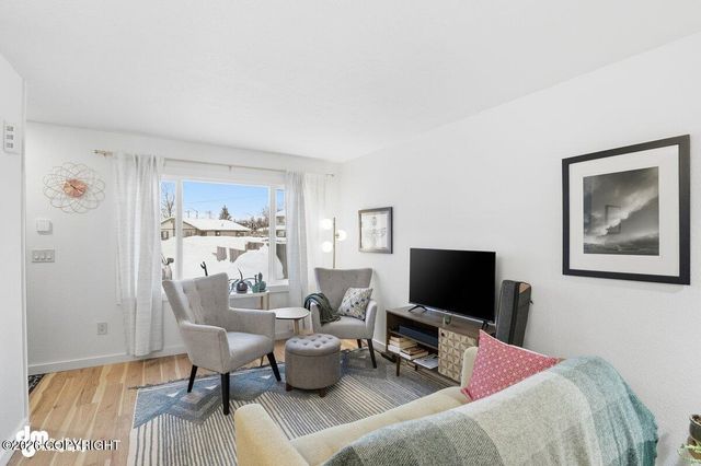 460 Capricorn Circle, Anchorage, AK 99508