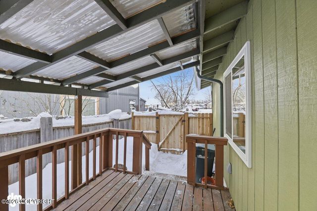 460 Capricorn Circle, Anchorage, AK 99508