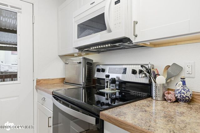 460 Capricorn Circle, Anchorage, AK 99508