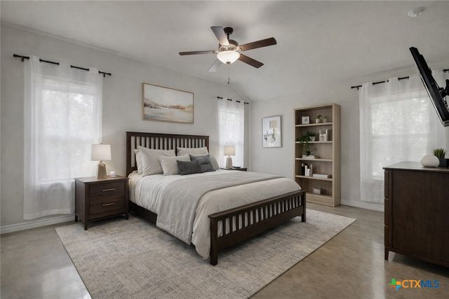 120 Sierra Way, Canyon Lake, TX 78133