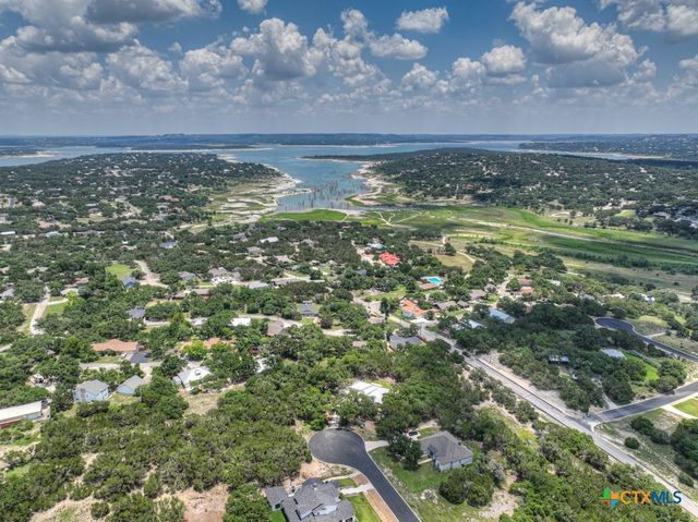 120 Sierra Way, Canyon Lake, TX 78133