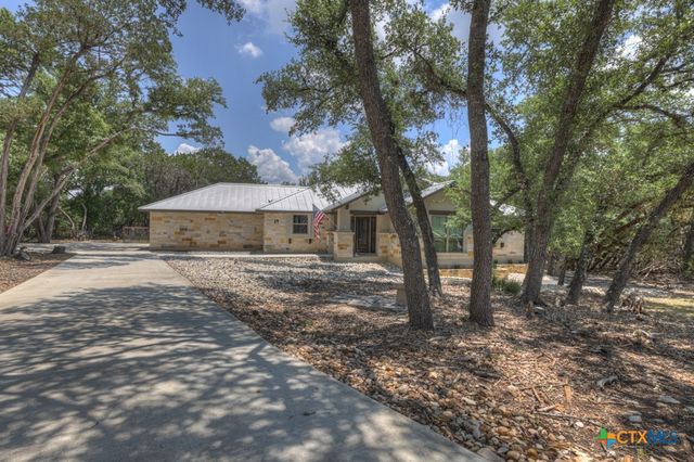 120 Sierra Way, Canyon Lake, TX 78133