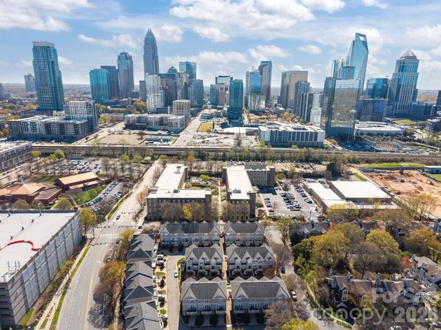 212 S Cedar Street, Charlotte, NC 28202