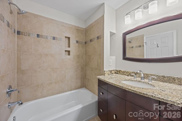 212 S Cedar Street, Charlotte, NC 28202