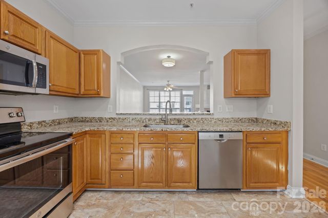 212 S Cedar Street, Charlotte, NC 28202