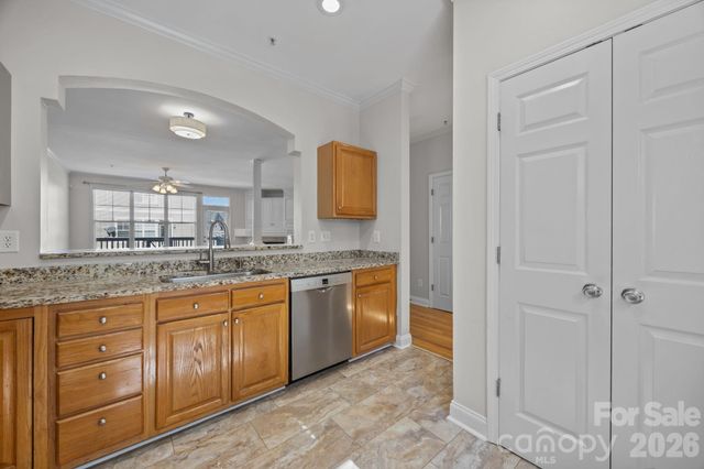 212 S Cedar Street, Charlotte, NC 28202