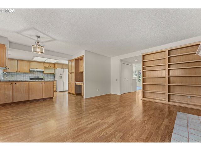 15390 Sw ALDERBROOK Ct, Tigard, OR 97224