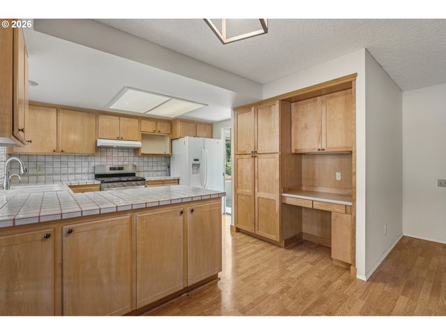 15390 Sw ALDERBROOK Ct, Tigard, OR 97224