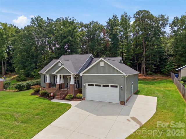 301 Pinehurst Drive, Kings Mountain, NC 28086