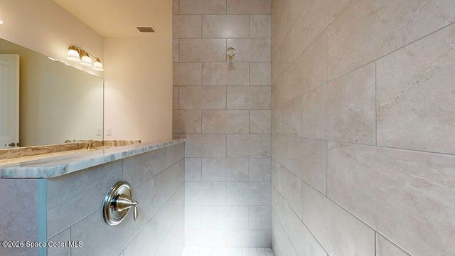 371 Halloran Street SE, Palm Bay, FL 32909