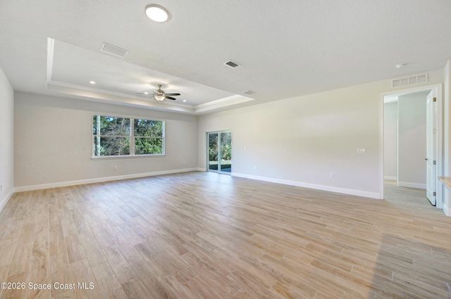 371 Halloran Street SE, Palm Bay, FL 32909