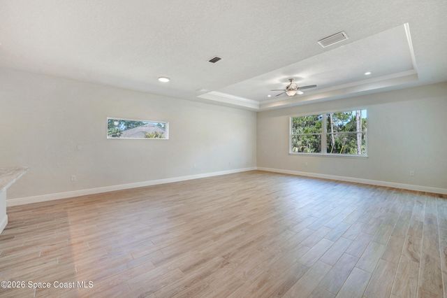 371 Halloran Street SE, Palm Bay, FL 32909