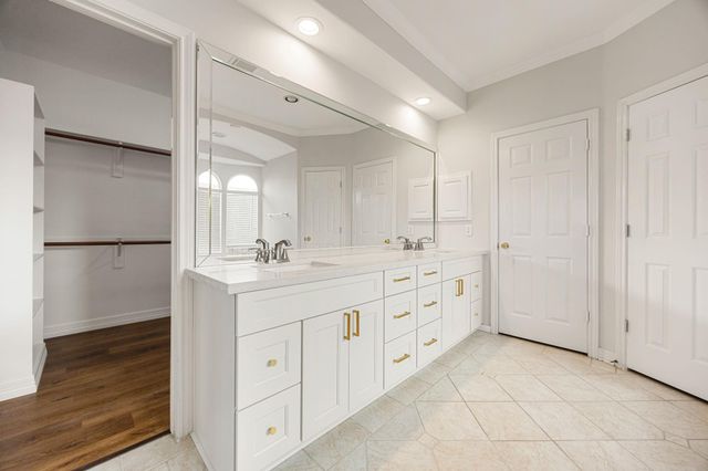 7711 Heron Lakes Drive, Houston, TX 77064