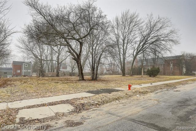 5577 Woodhall Street, Detroit, MI 48224