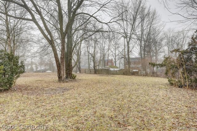 5577 Woodhall Street, Detroit, MI 48224