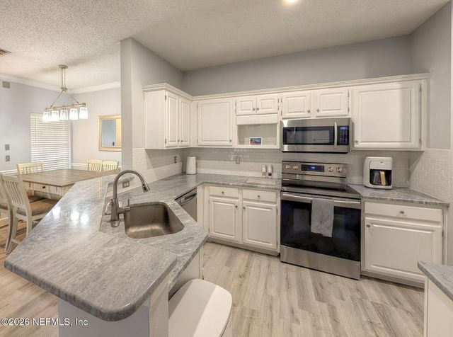 10000 GATE Parkway 726, Jacksonville, FL 32246