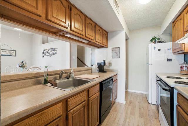 325 Carolcrest Lane 15, Livingston, TX 77351