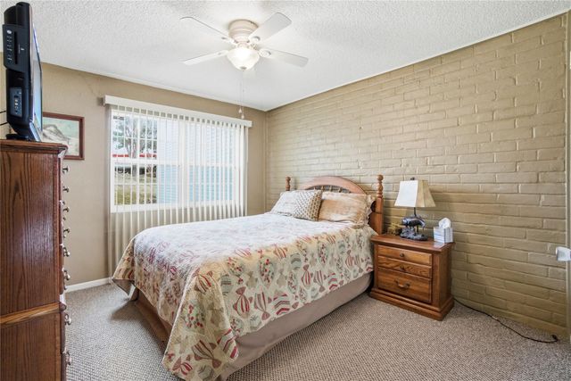 325 Carolcrest Lane 15, Livingston, TX 77351