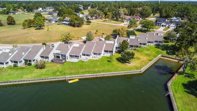 325 Carolcrest Lane 15, Livingston, TX 77351