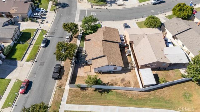 7000 Batavia, Riverside, CA 92503