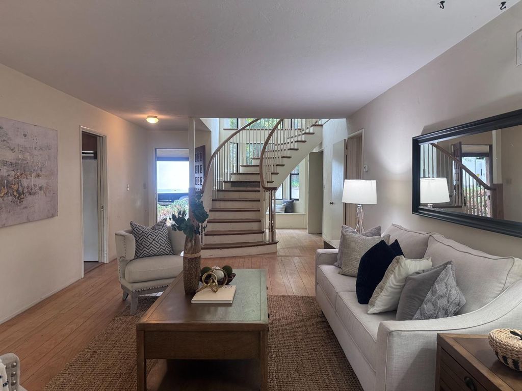 1345 Arbor Avenue, Los Altos, CA 94024