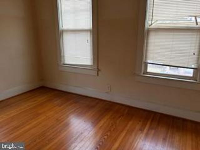 5945 ADDISON RD, Capitol Heights, MD 20743